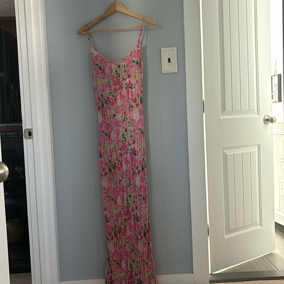 Jelly Brynn Cowl Neck Printed Plisse Maxi - Picture 2 of 4